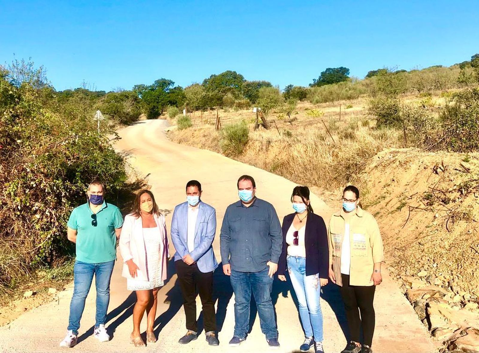 Las instituciones, en el camino de las Fuentezuelas de Villanueva del Rey.