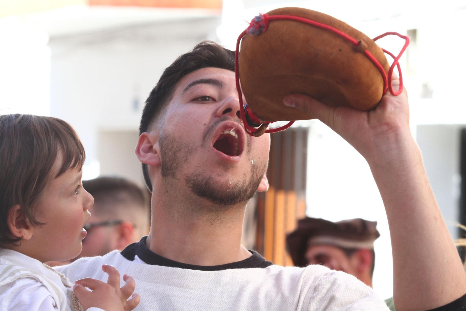 Imágenes del desfile de la XIX Feria Medieval del Descubrimiento, en Palos de la Frontera