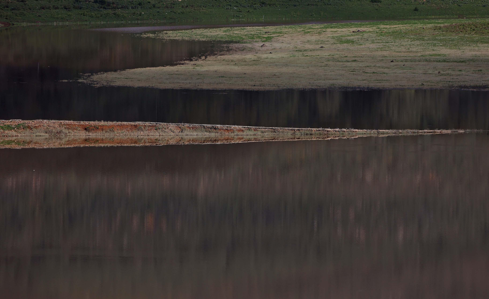 Imágenes del embalse de Charco Redondo en Los Barrios