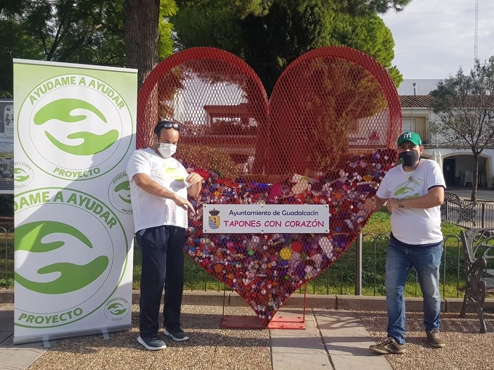 Contenedores solidarios en el 'corazón' de Guadalcacín