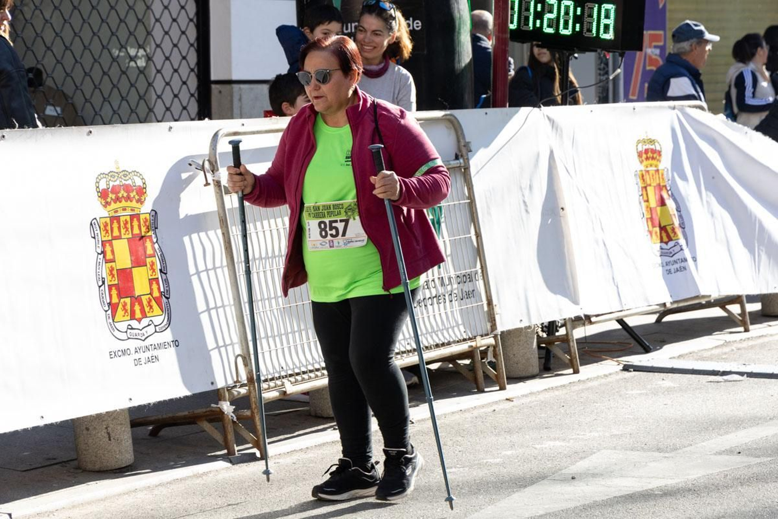 Deporte y solidaridad se unen en la IV Carrera Popular IES San Juan Bosco, en imágenes