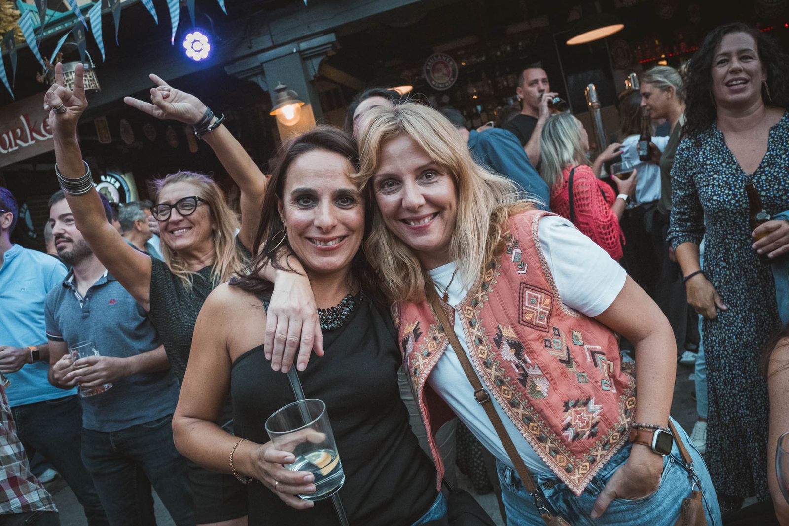 Búscate en las imágenes del viernes 27 de septiembre en el Oktoberfest en Plaza Canterbury en Jerez