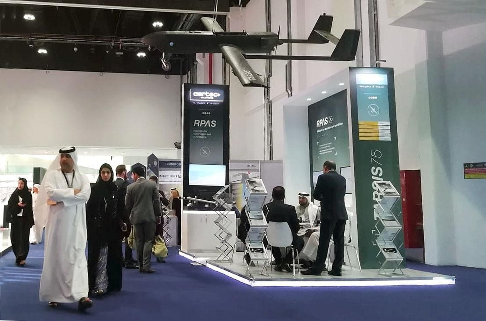 Aertec presenta sus desarrollos en sistemas aéreos no tripulados en una feria en Emiratos Árabes