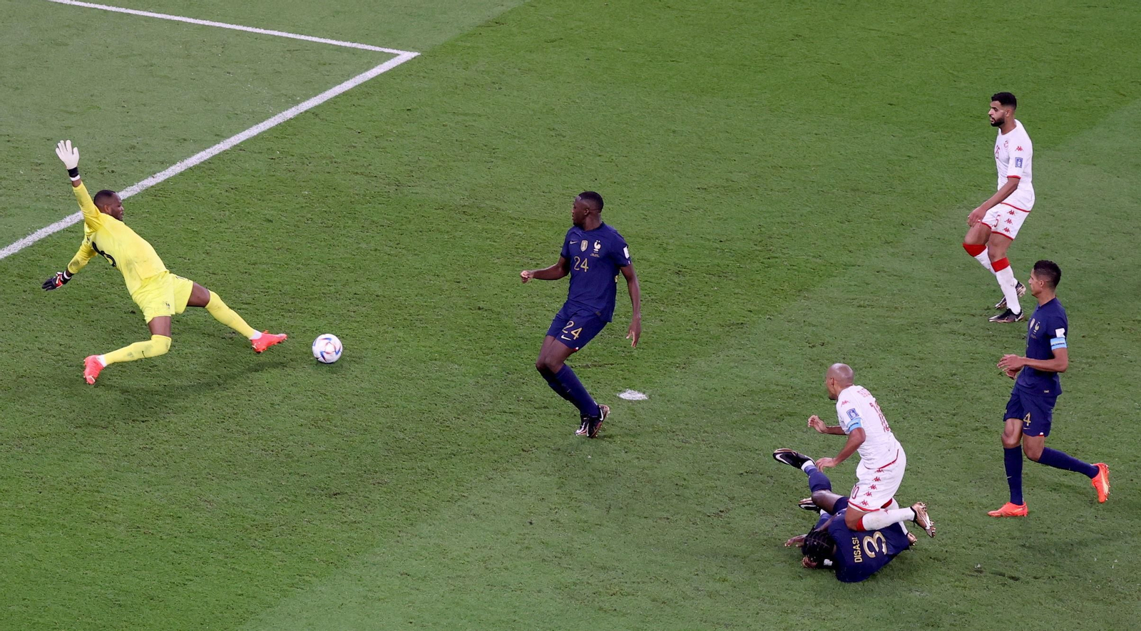 Khazri marca el gol del triunfo tunecino ante Francia.