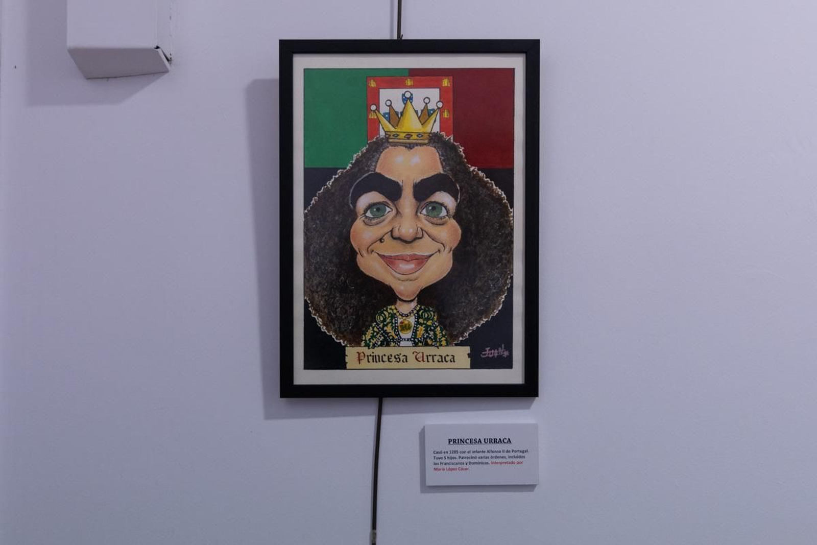 En imágenes: Juan Hervás retrata con caricaturas a destacados personajes de la Batalla de las Navas de Tolosa en esta exposición