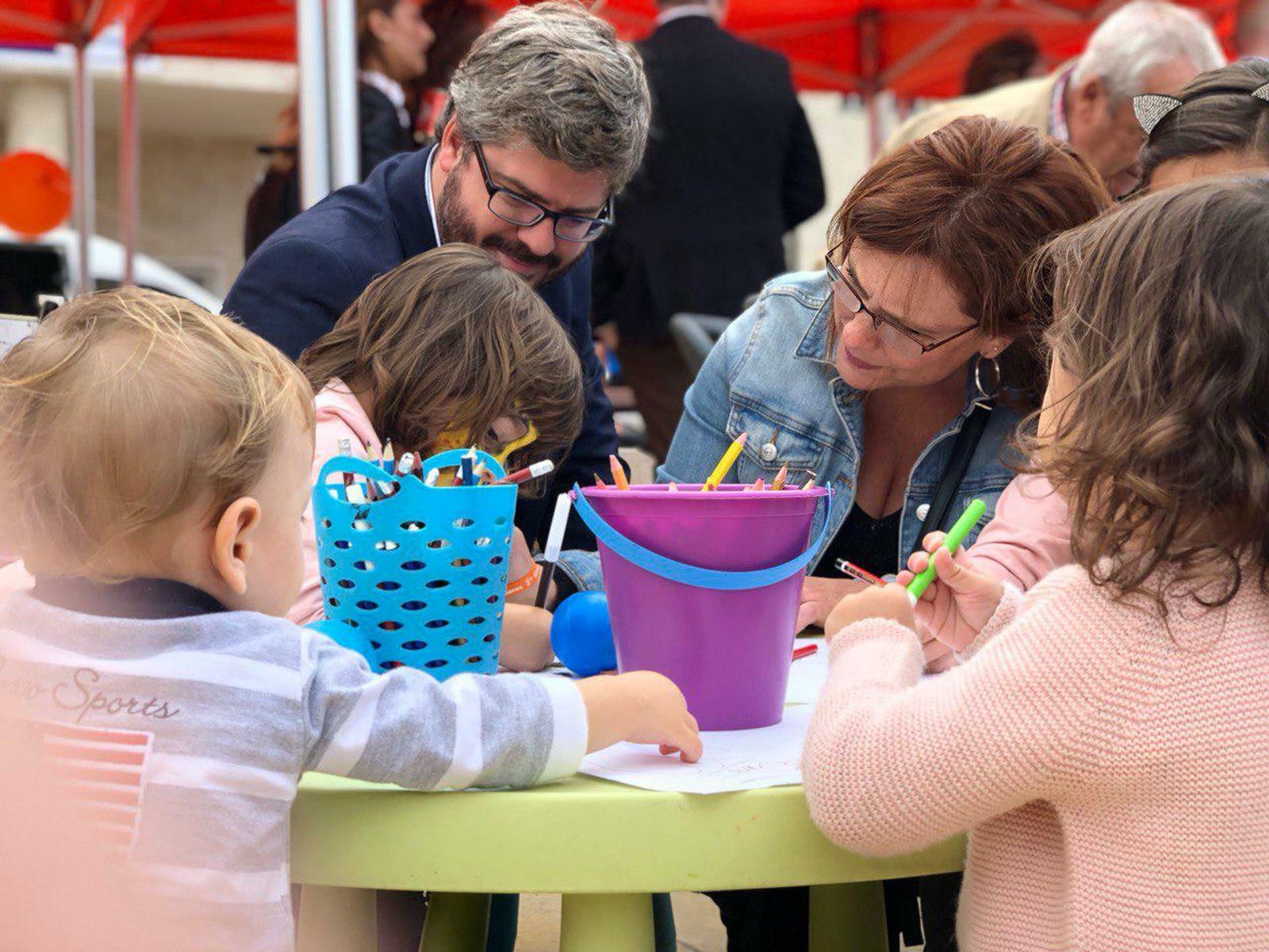 Cs presenta su receta para aumentar la natalidad