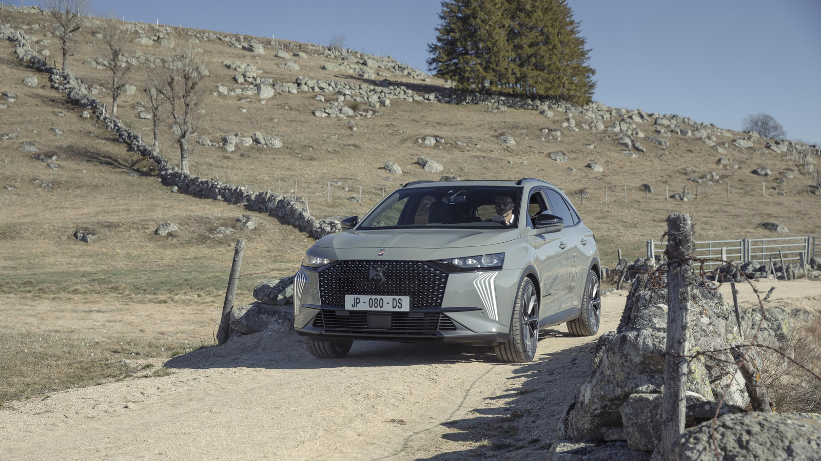 DS actualiza su mayor SUV, el DS7