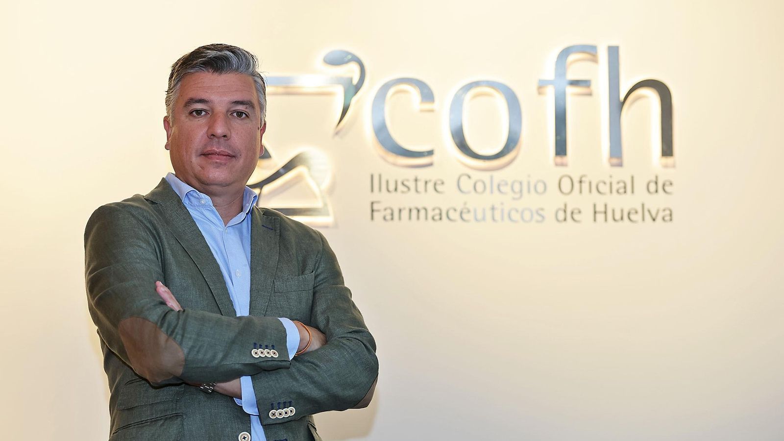 Jorge Juan García Maestre en la sede del Colegio Oficial de Farmacéuticos de Huelva.
