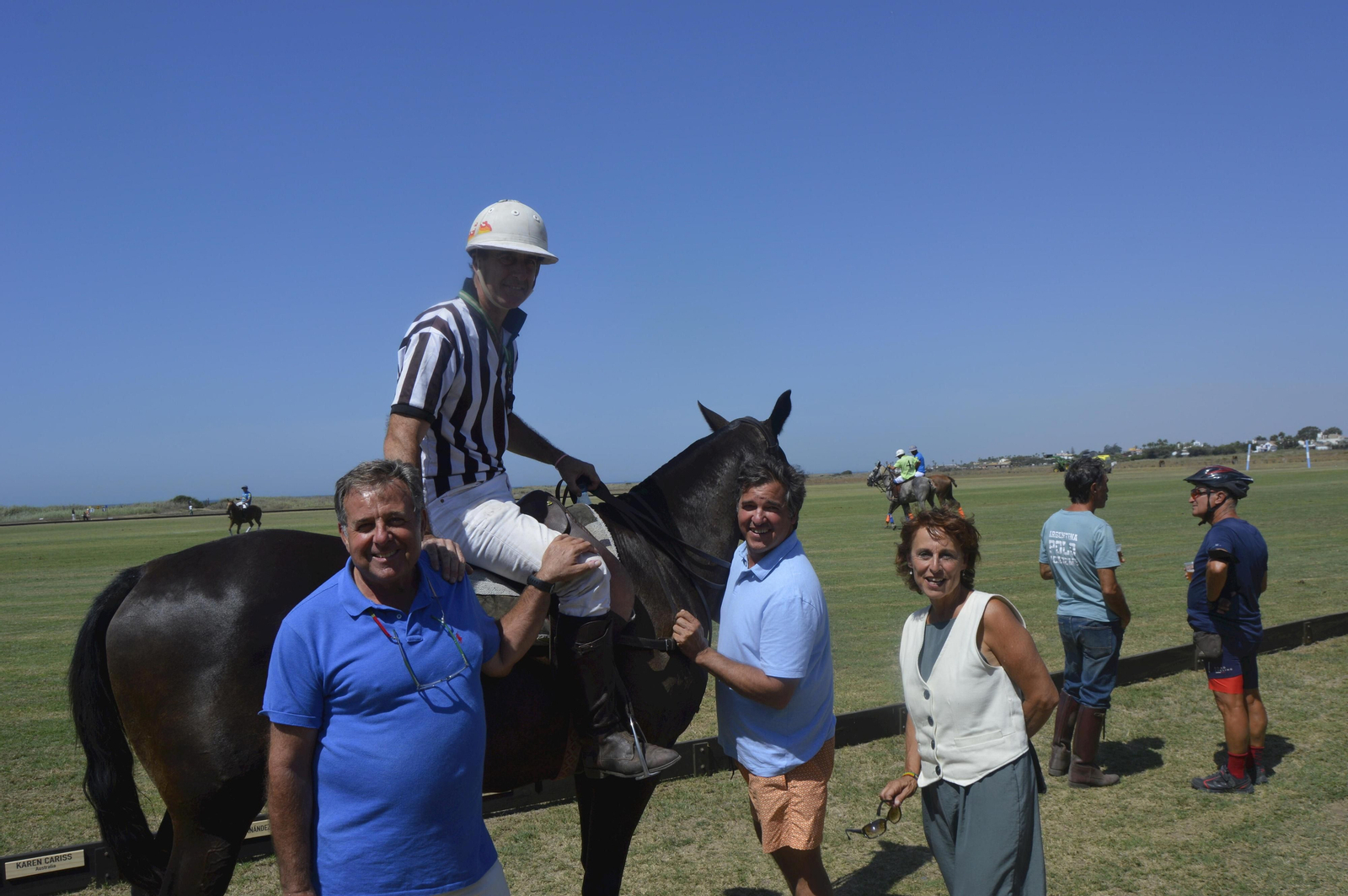 Roger Domecq, Lorenzo Díez, Carlos Martel y Almudena Melgarejo, en el Trafalgar Polo Club.