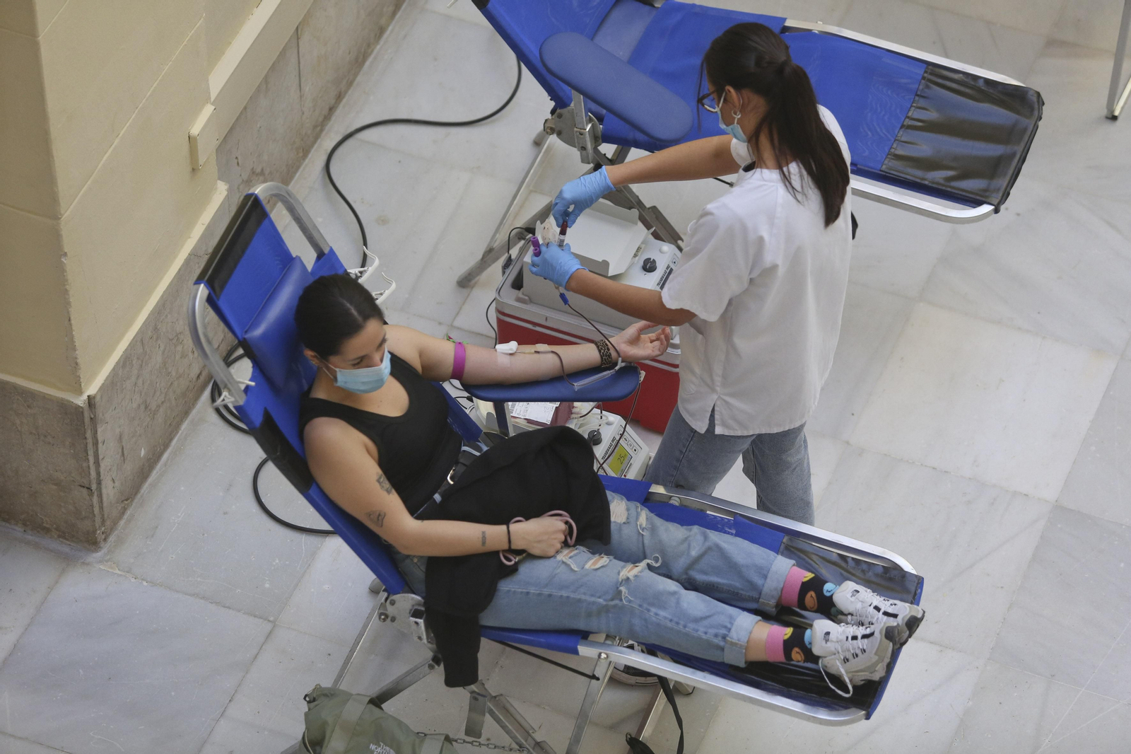 Imagen de archivo de una donación de sangre en Málaga capital