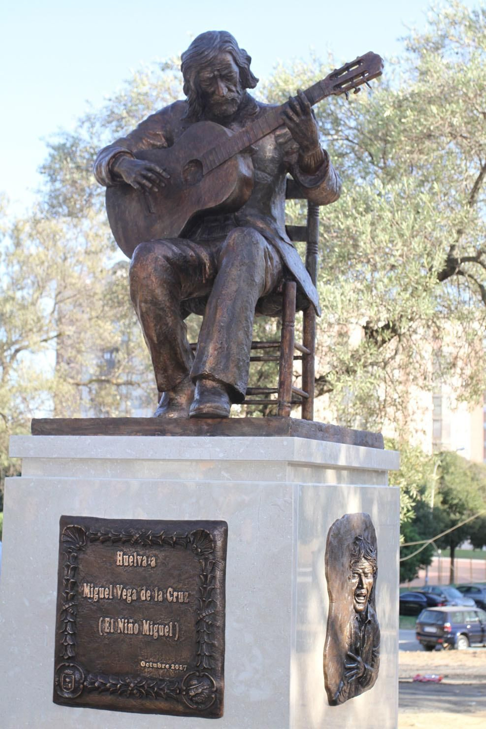 Inaguración del monumento al Niño Miguel.