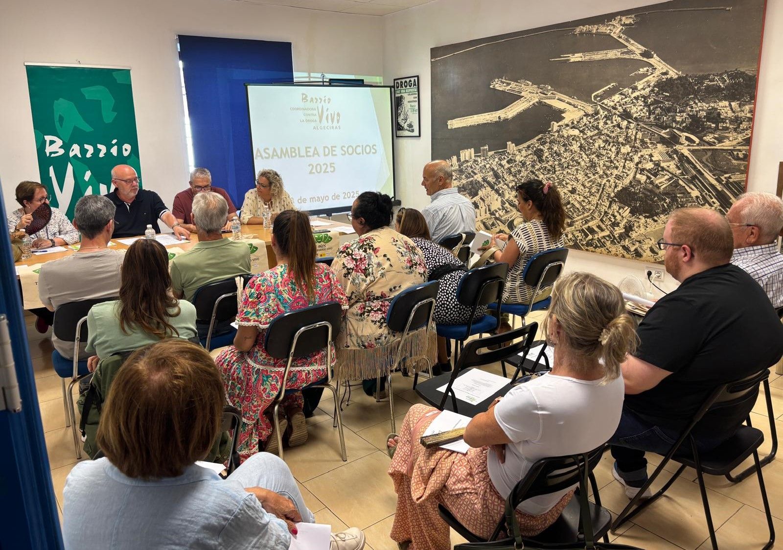 La asamblea general de Barrio Vivo revalida a Miguel Alberto Díaz como presidente.