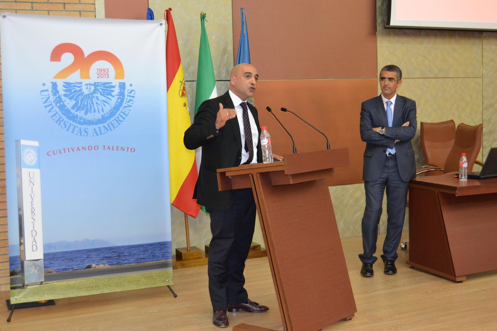Ricardo García Lorenzo con Roberto García Torrente, en un acto en la UAL.
