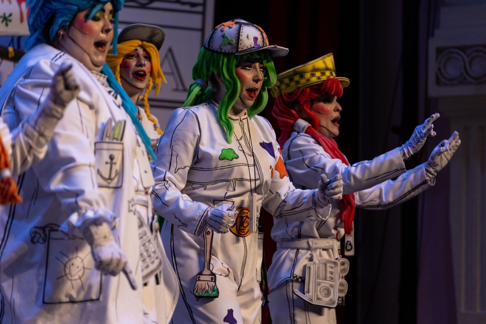 Imágenes de la actuación de la comparsa de Huelva "La Tinta Obrera" en el Carnaval Colombino