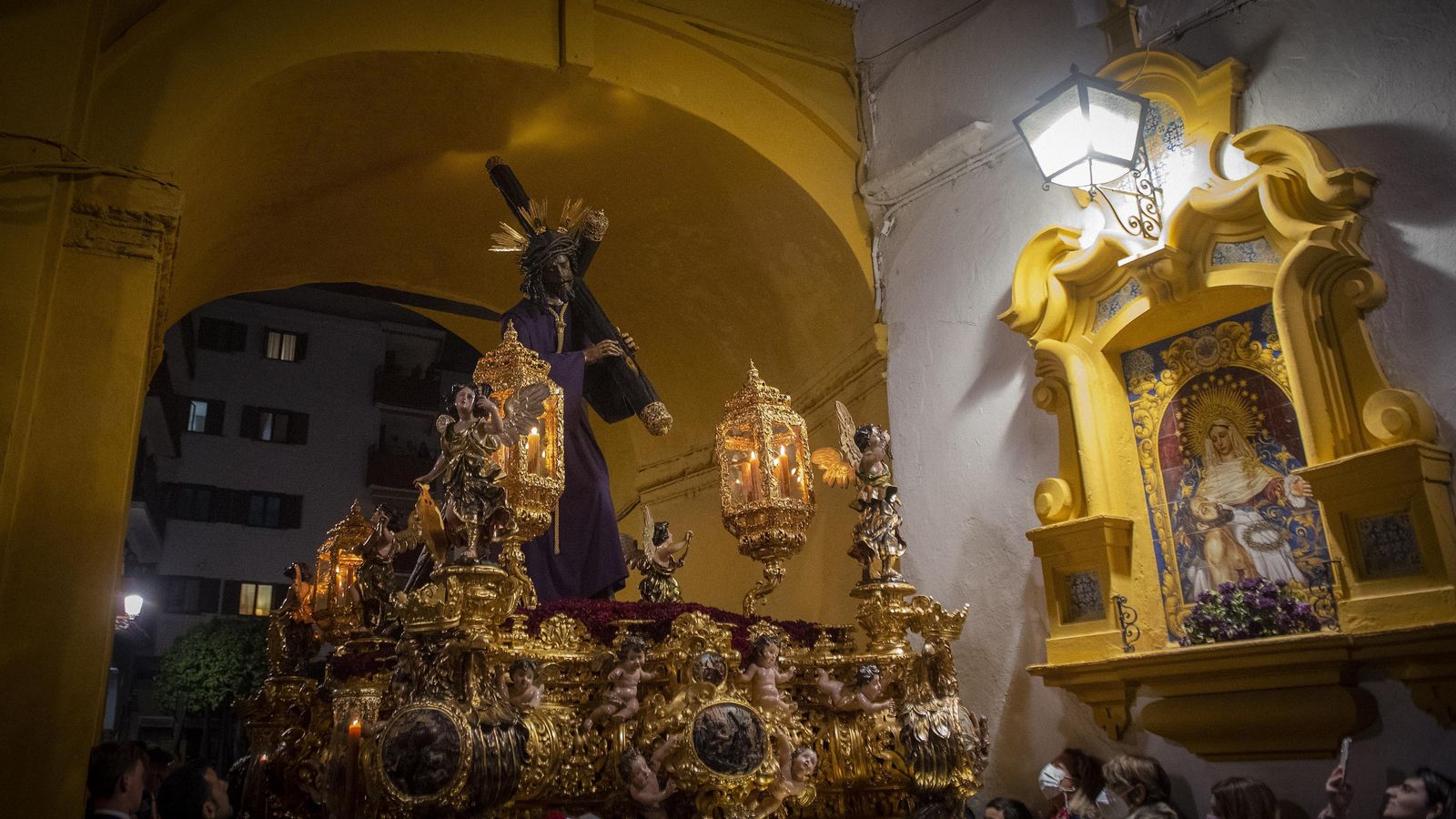 El Señor del Gran Poder por el Postigo.