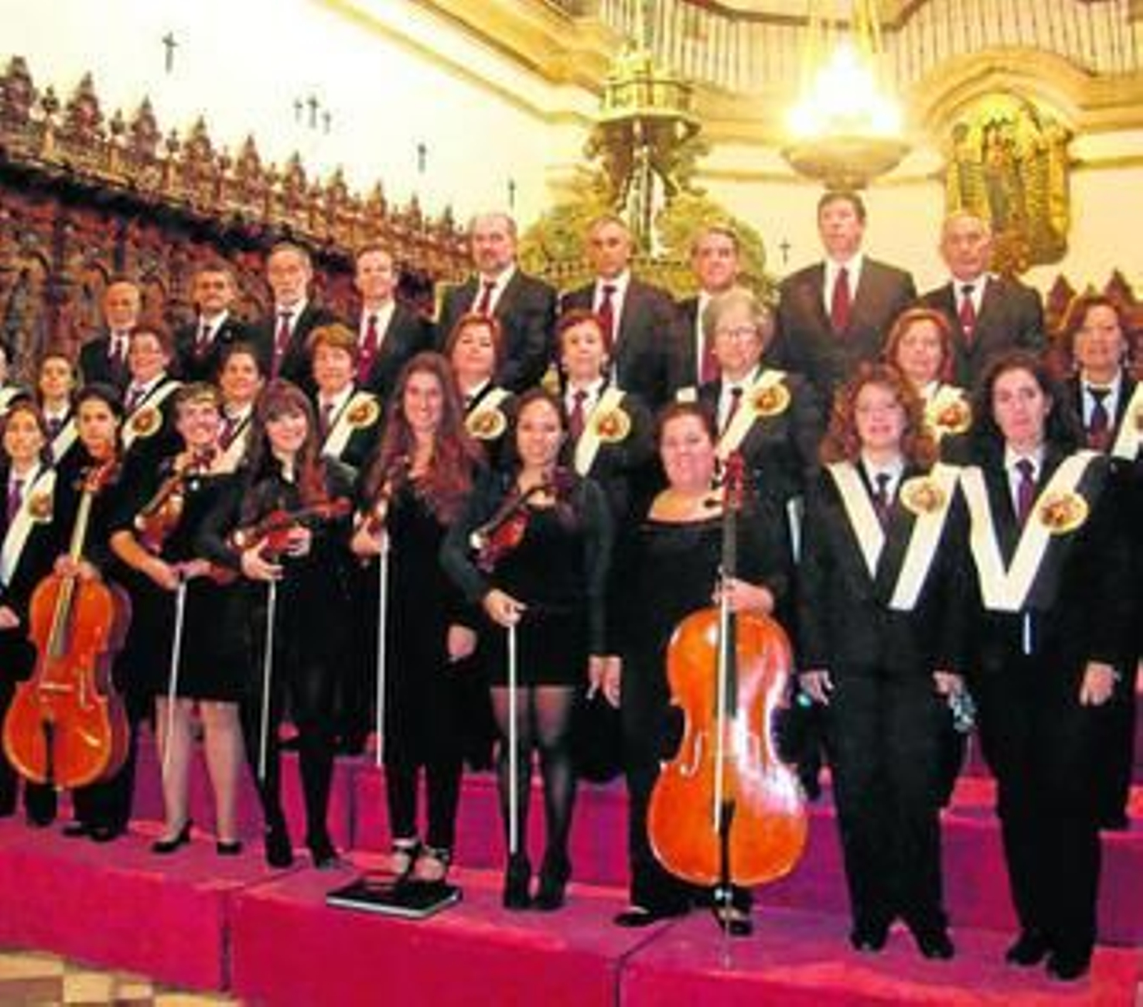 La Coral de la Hermandad de la Sagrada Cena, en una de sus actuaciones.