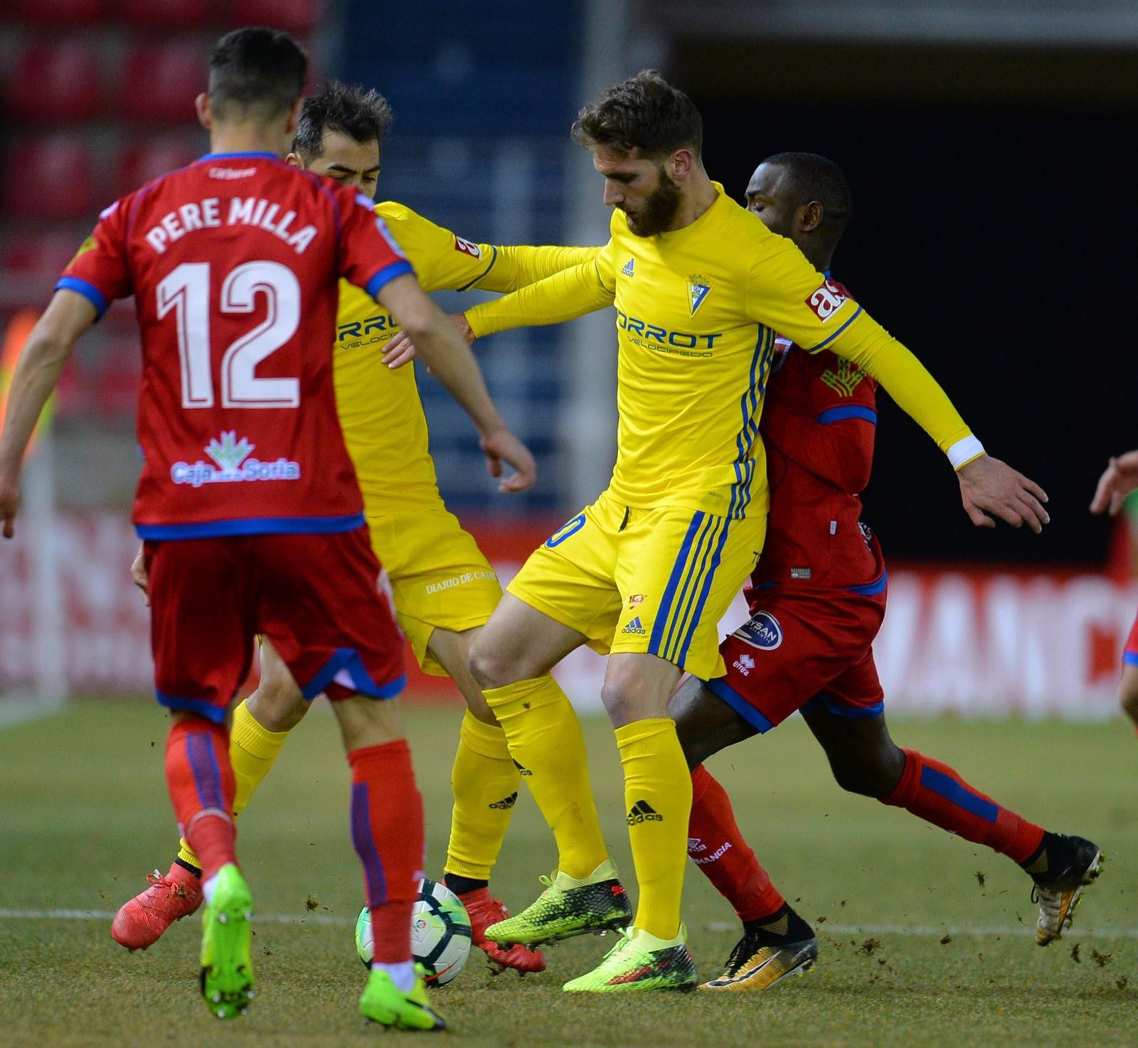 El Numancia-Cádiz CF, en imágenes