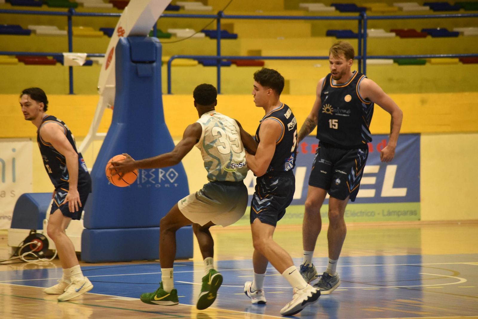 Las fotos del Unión Linense Baloncesto - Murgi de la Tercera FEB