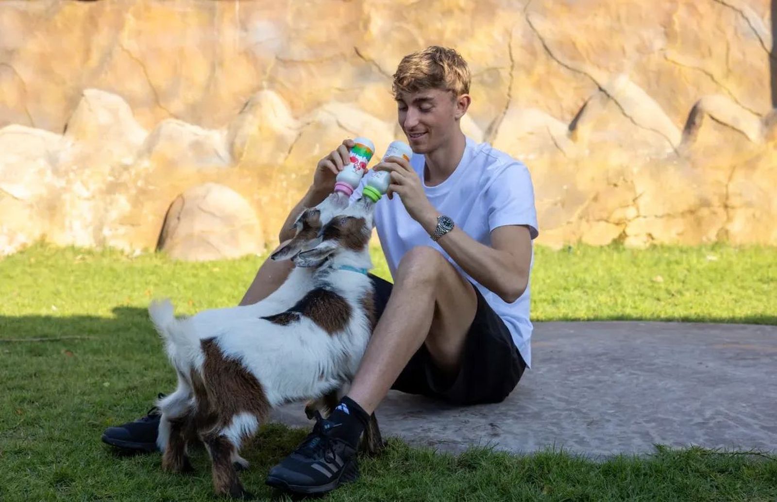 Las exóticas vacaciones de Dean Huijsen