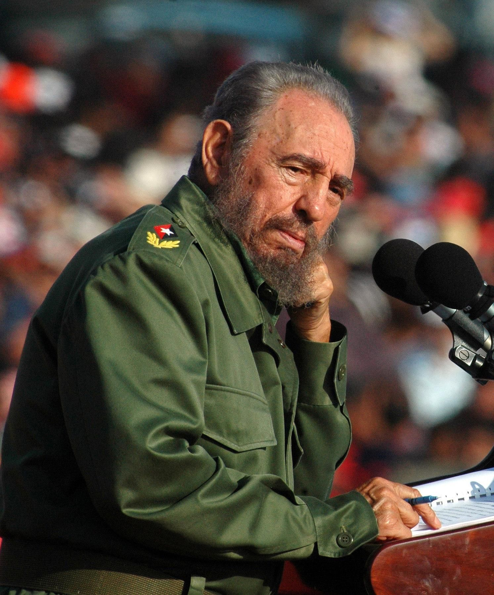 Fidel Castro, una vida en imágenes