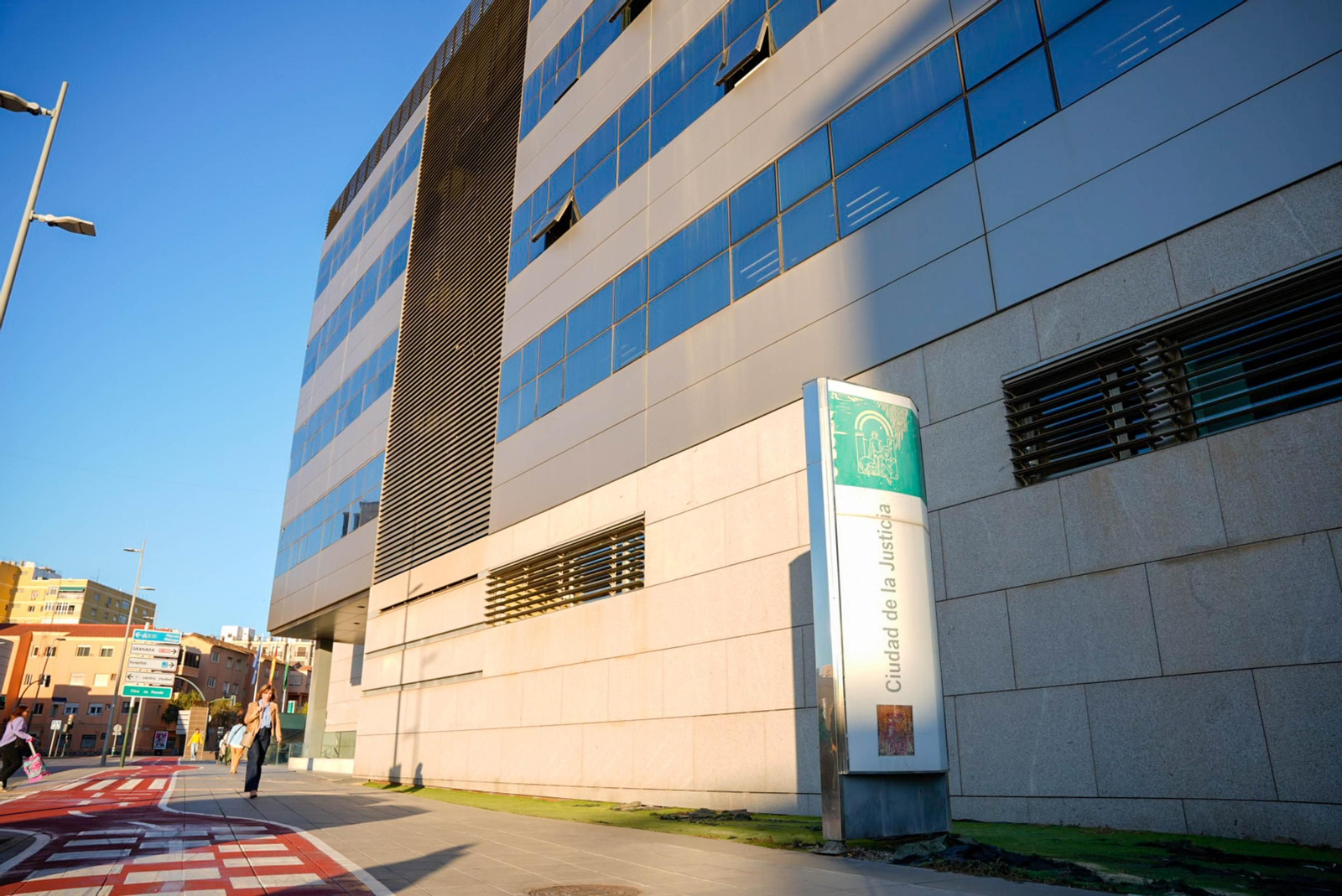 Acusados y abogados en la Ciudad de la Justicia: así ha sido la declaración ante el juez en Almería