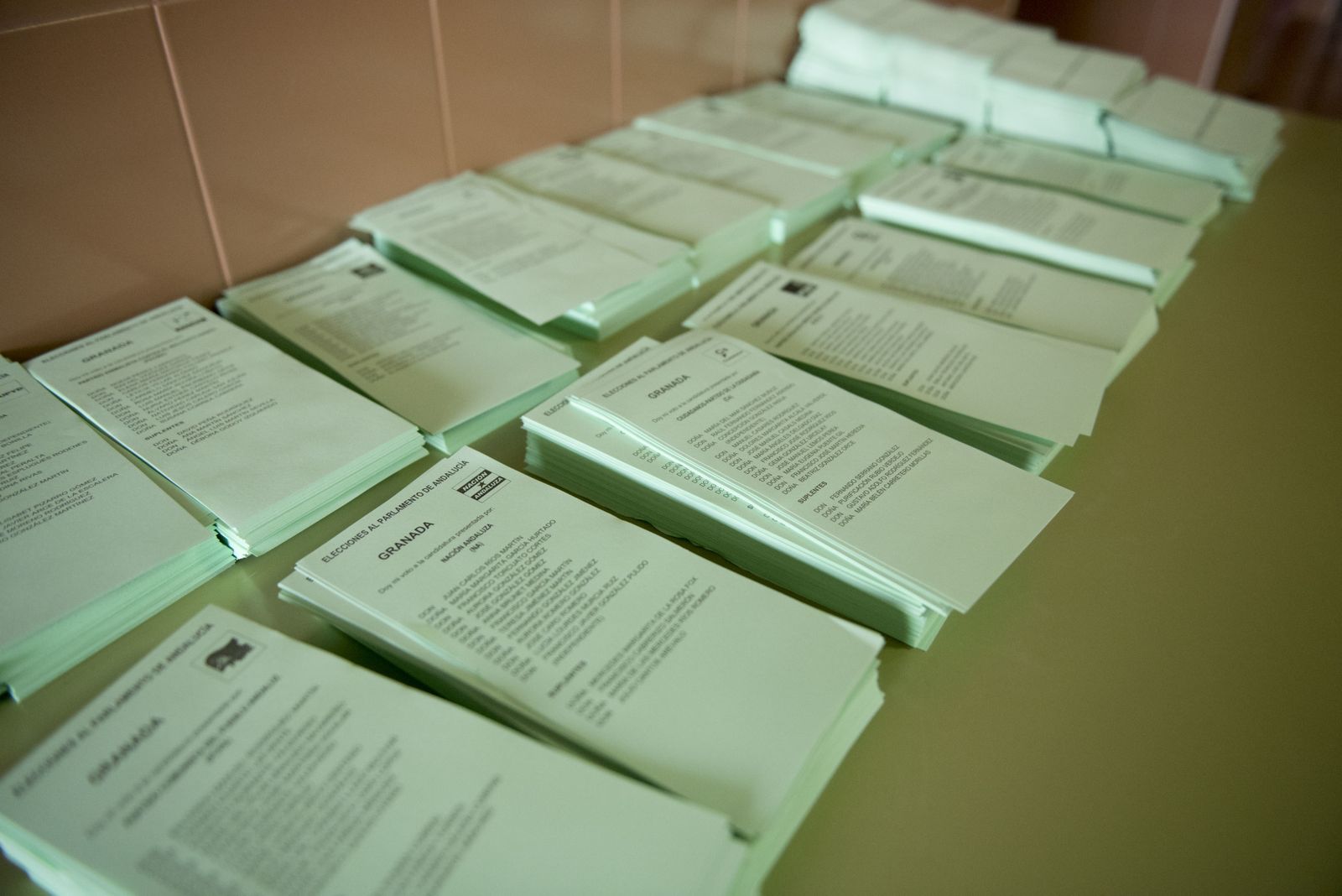 Los granadinos votan en el 2-D