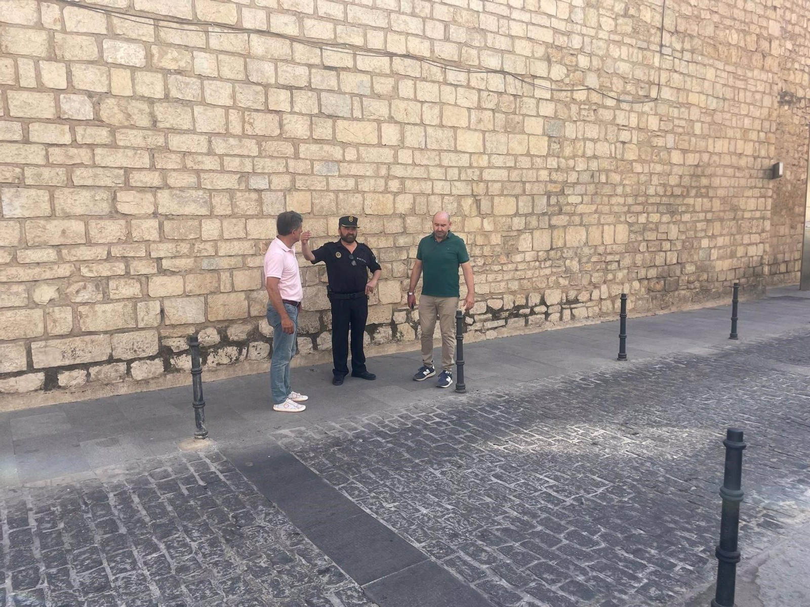 El concejal Antonio Losa ha inspeccionado el lugar junto a la Policía Local.