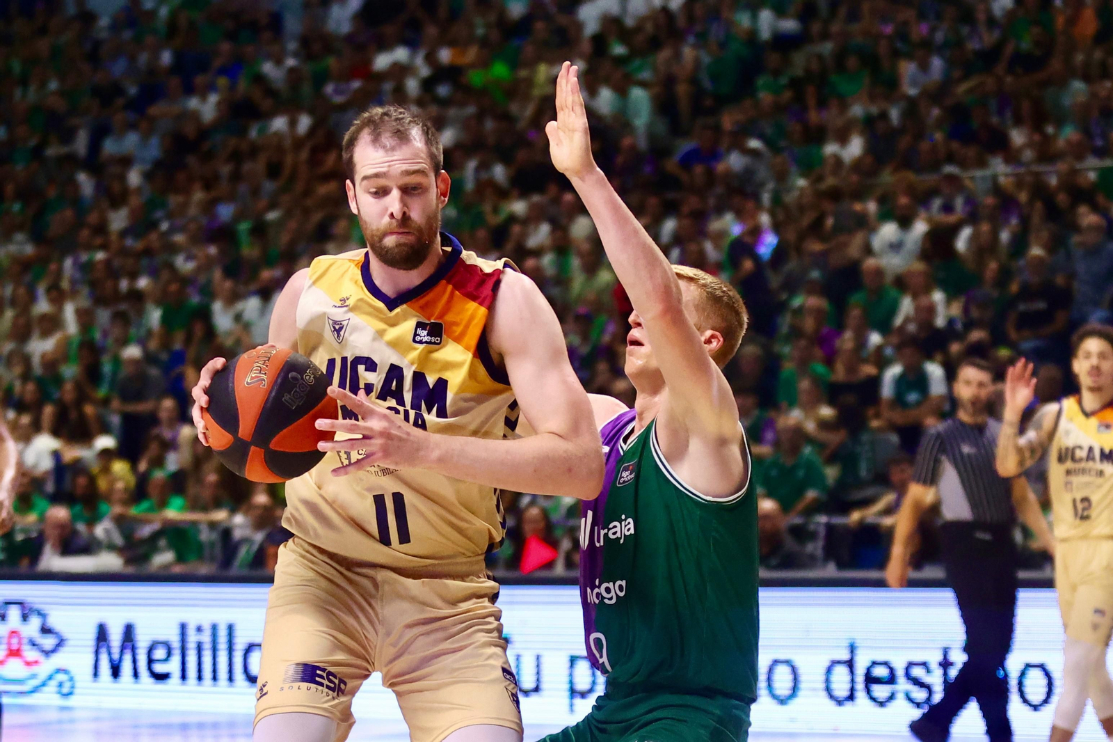 El quinto partido entre el Unicaja y el UCAM Murcia, en imágenes