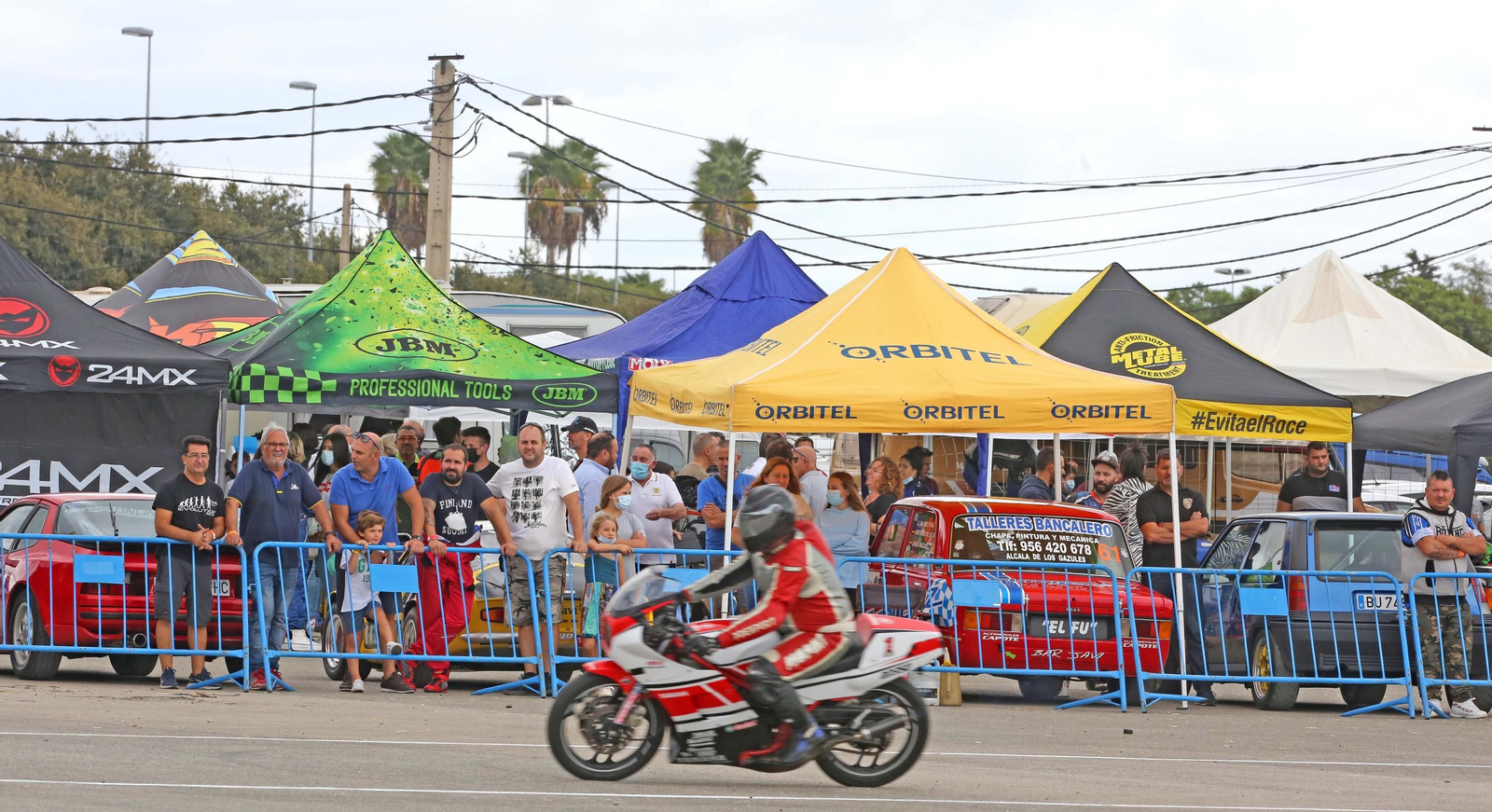 Gran ambiente en la exhibición del motor en Jerez