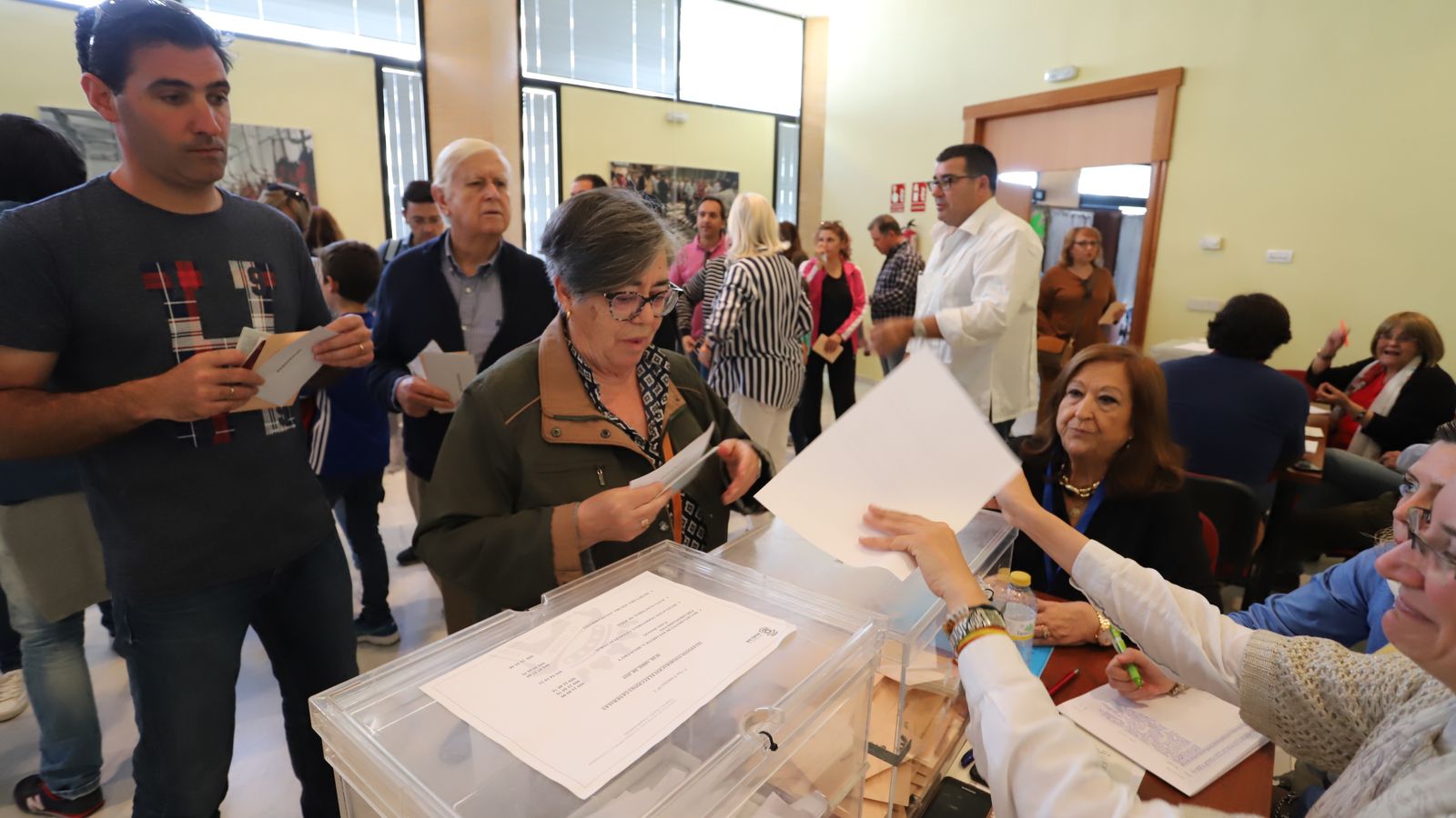 Participación alta en los comicios pasados de abril.