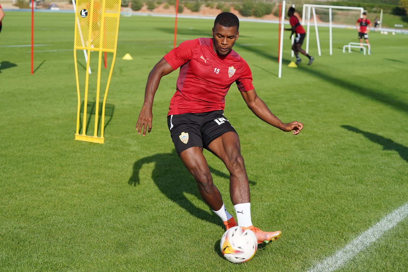 Akieme apunta a recuperar la titularidad