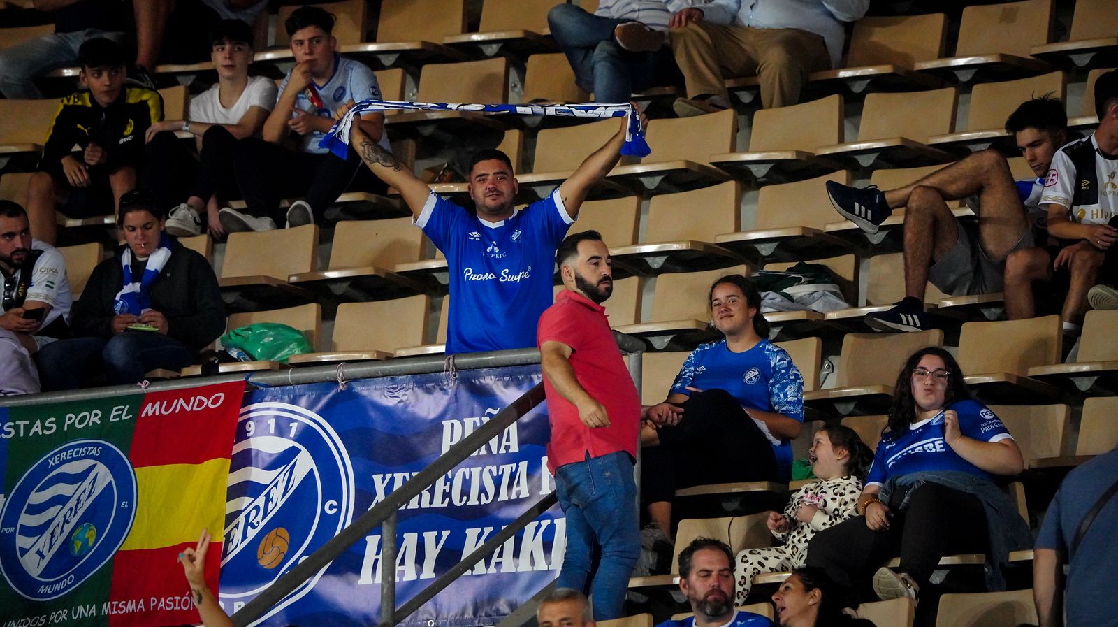 Búscate en el partido Xerez DFC- Ejido