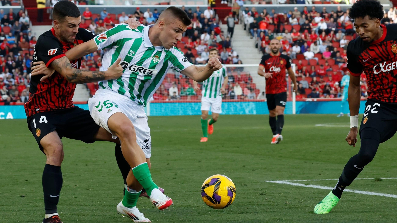 Pablo García, en su debut con el primer equipo del Betis, contra el Mallorca.