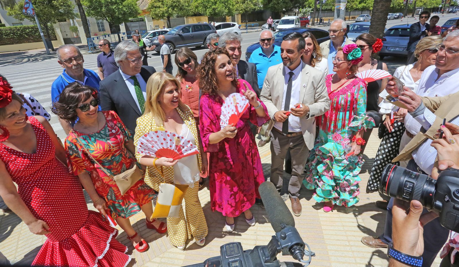 Visita de la Ministra María Jesús Montero y El Presidente de la Junta JuanMa Moreno Bonilla