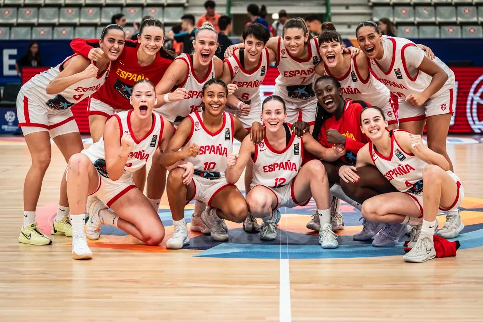 María Arrebola, a cuartos de final del Eurobasket sub 18