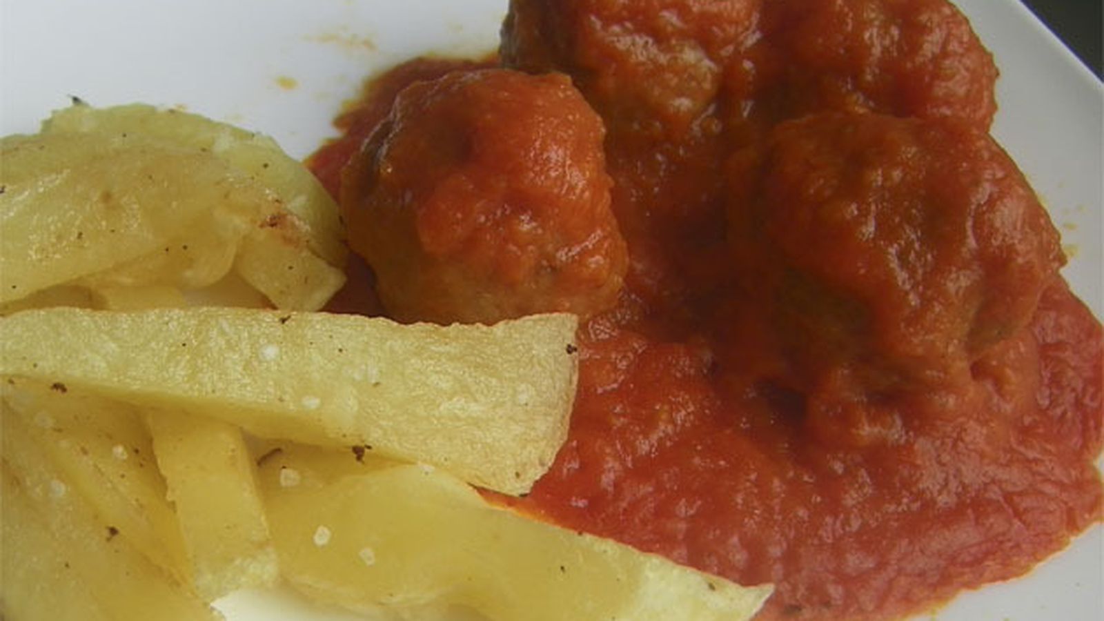 albondigas en tomate