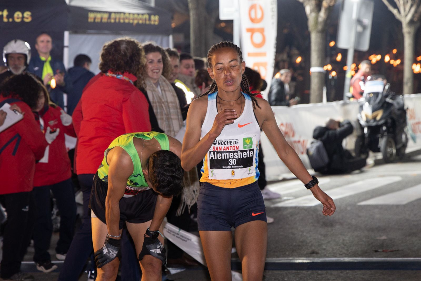 En imágenes: la élite del atletismo mundial y nacional exhibe su clase en la Carrera de San Antón 2026