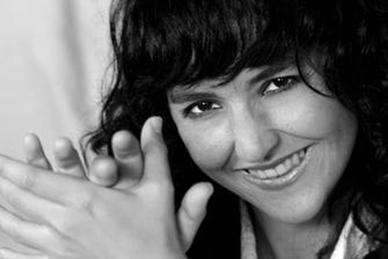 La periodista sevillana Silvia Calado posa al compás.