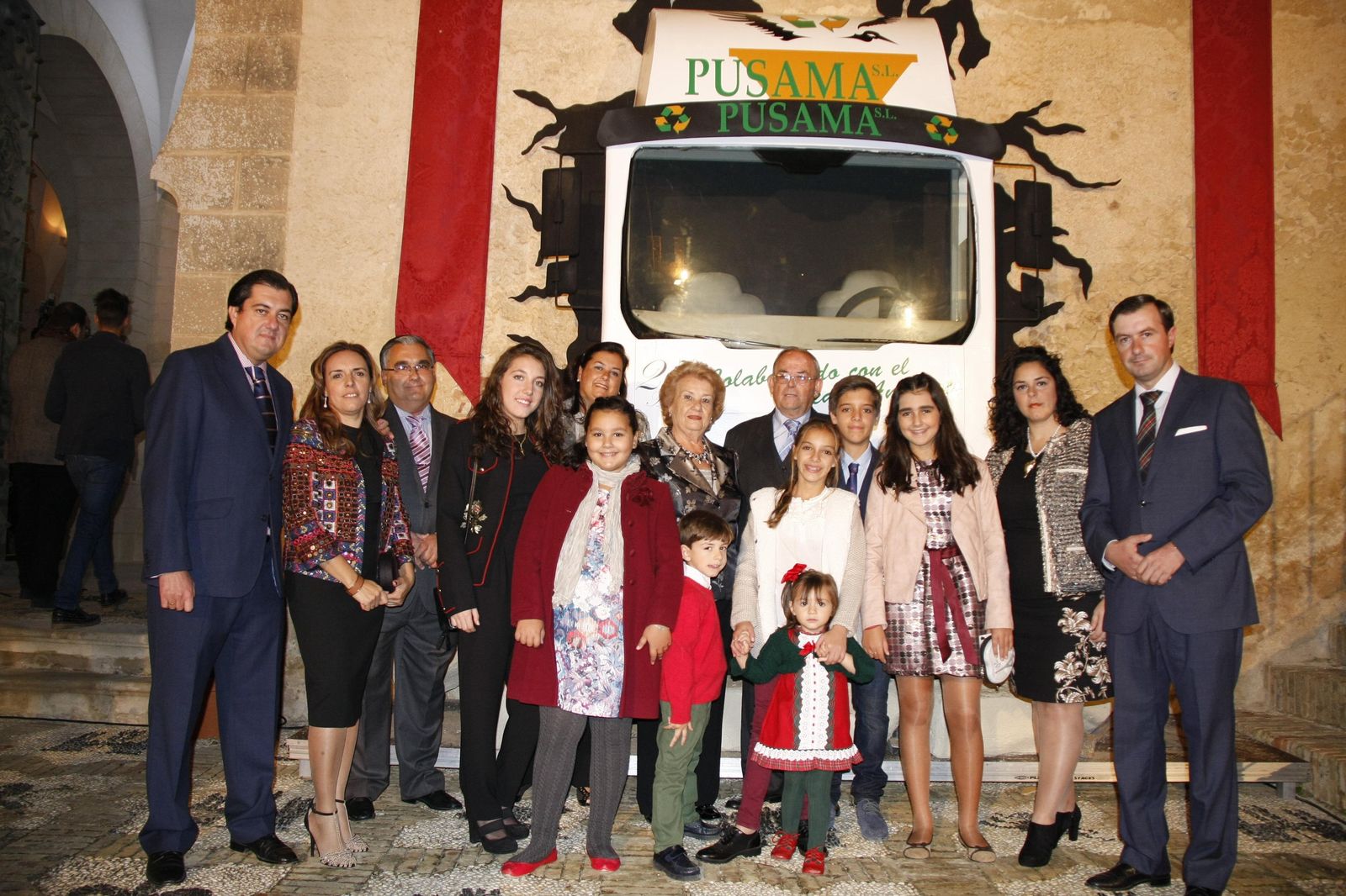 La familia Ganaza, en la noche del viernes durante el acto celebrado en el Castillo de San Marcos.