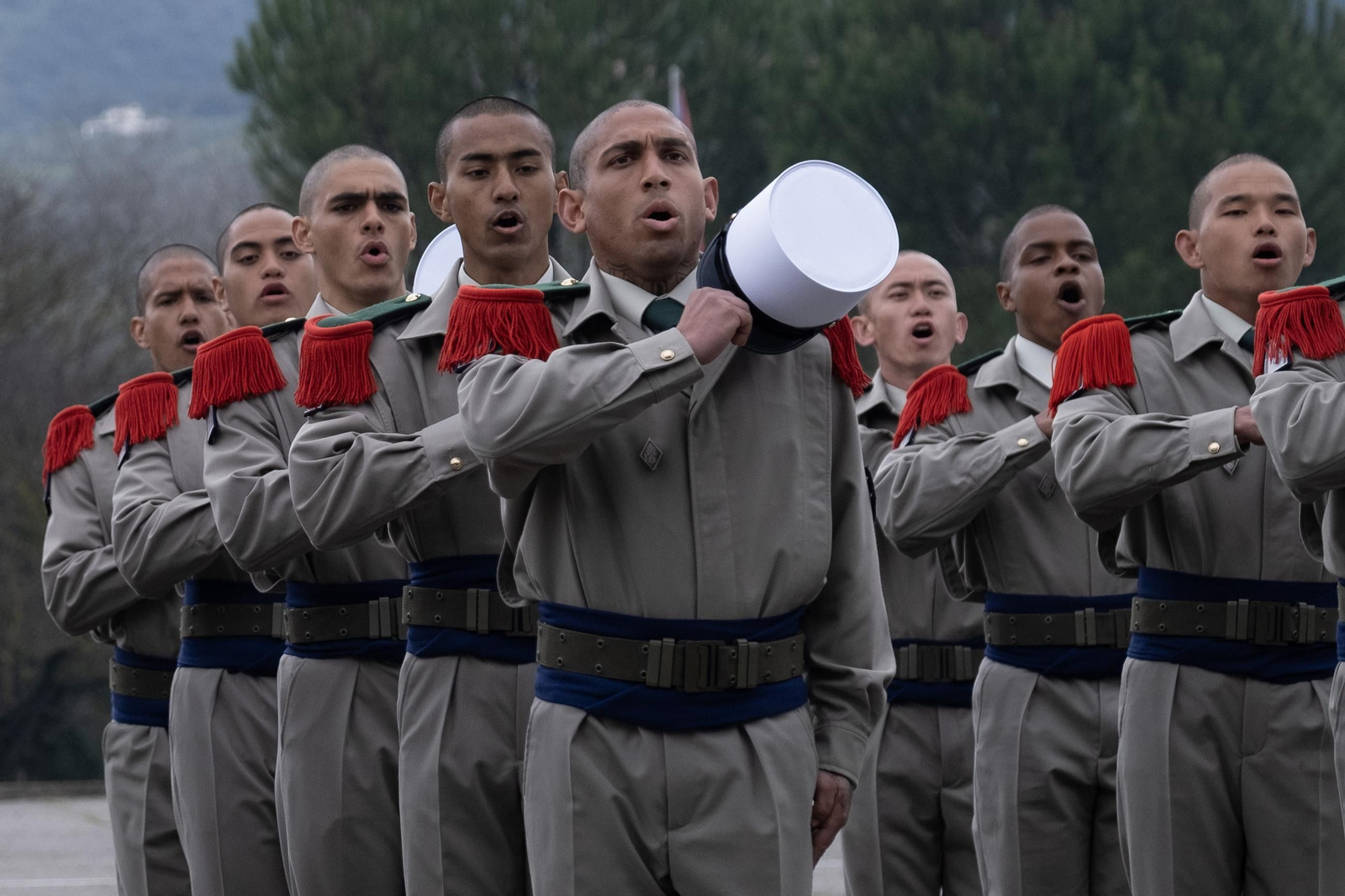 Entrega del 'Képi blanc' a los nuevos efectivos de la Legión Extranjera francesa en Ronda, en imágenes