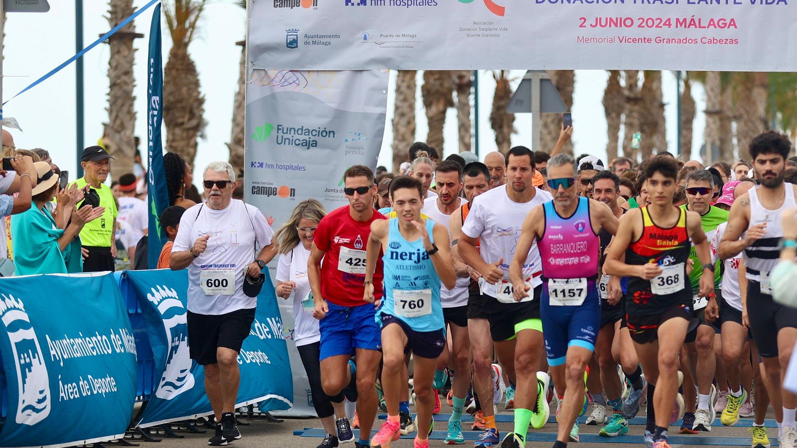Comienzo de la carrera organizada por la Asociación Donación, Trasplante, Deporte y Vida Vicente Granados.