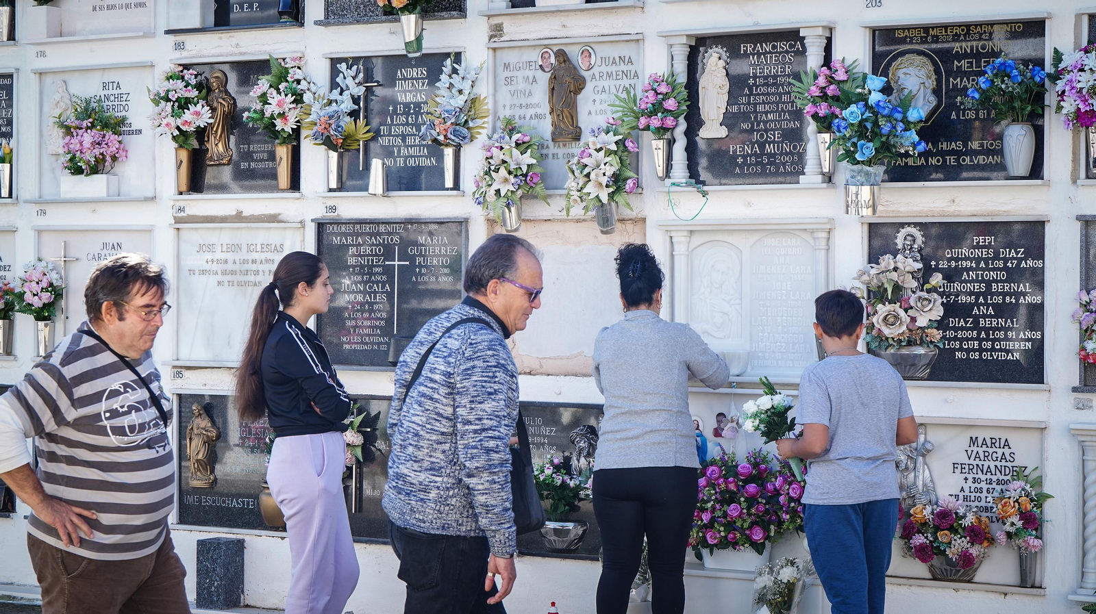 Día de todos los Santos en el cementerio de Jerez