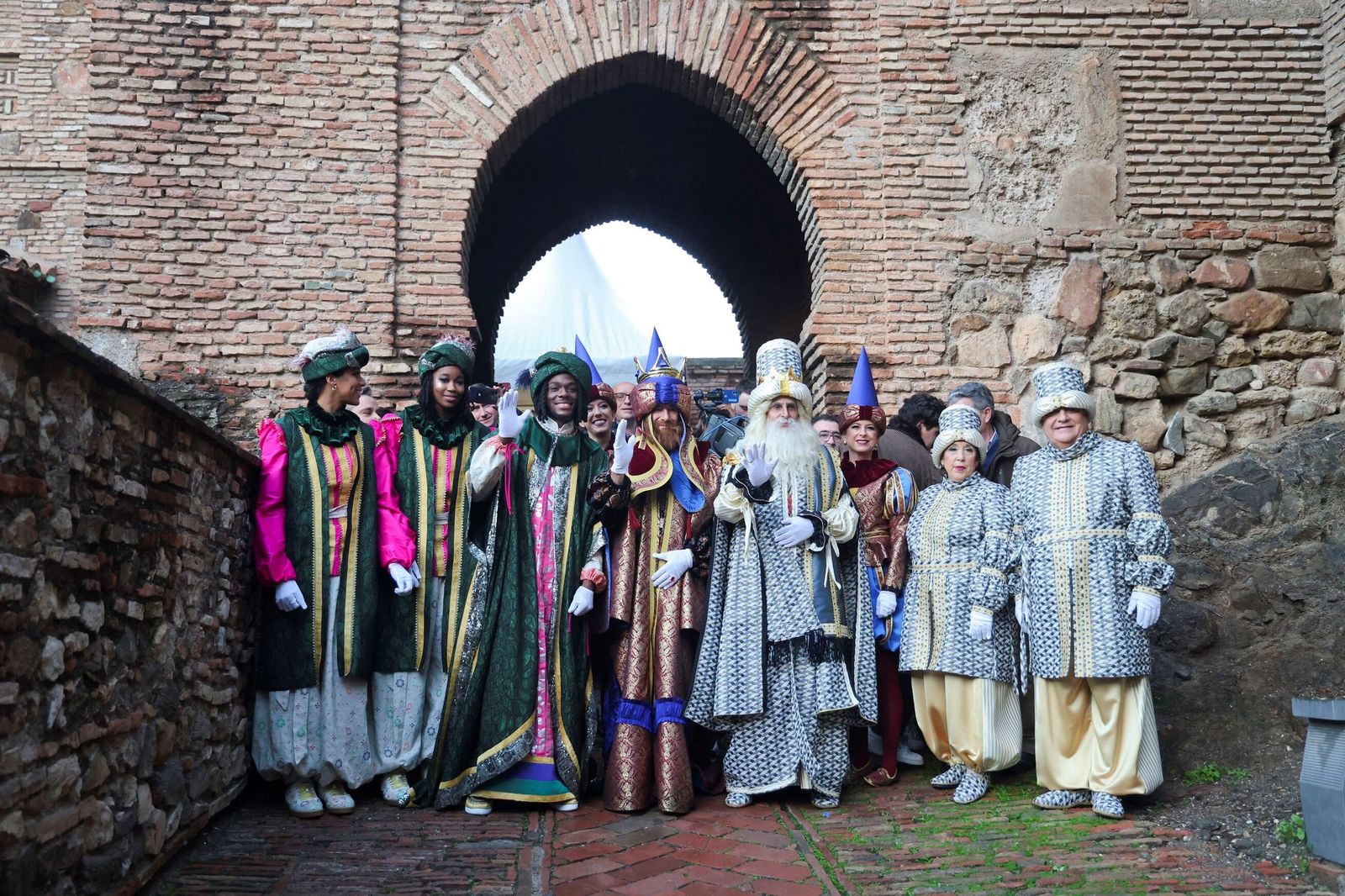 Baltasar Perry reparte magia y felicidad por las calles de Málaga