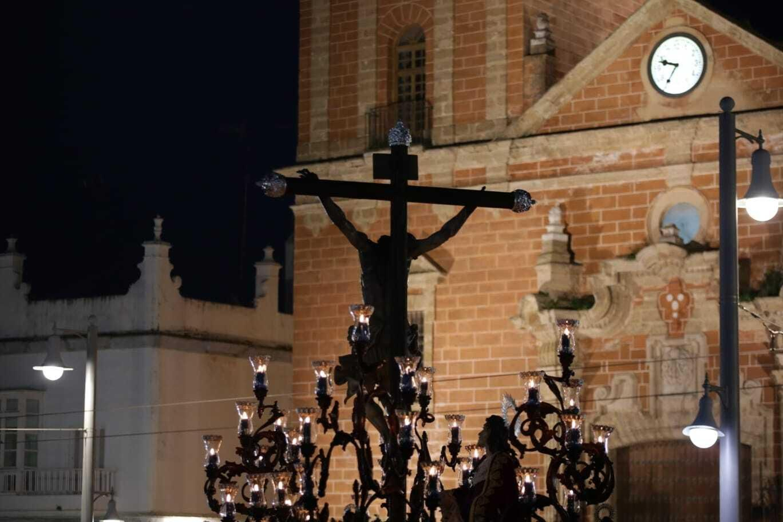 El Cristo de la Sangre, a su llegada a la Iglesia Mayor Parroquial.