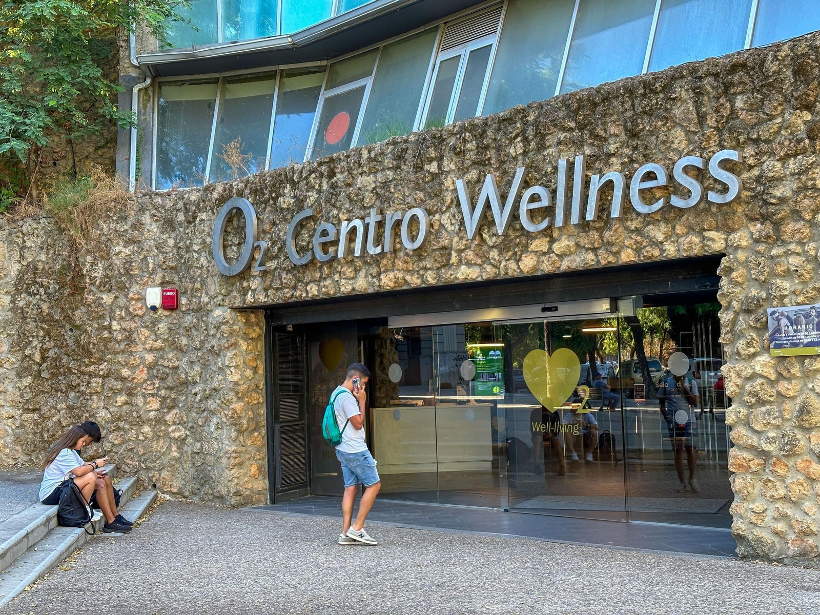 Entrada del gimnasio O2 Centro Wellness en Huelva. Entrada del gimnasio O2 Centro Wellness en Huelva.