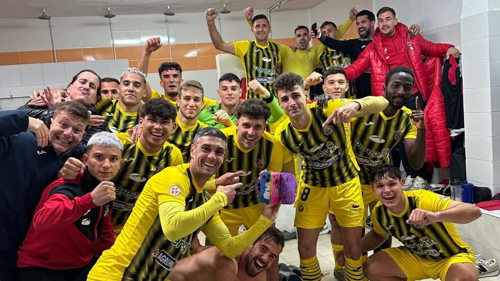 Los jugadores almerienses celebran una de las victorias de esta temporada.
