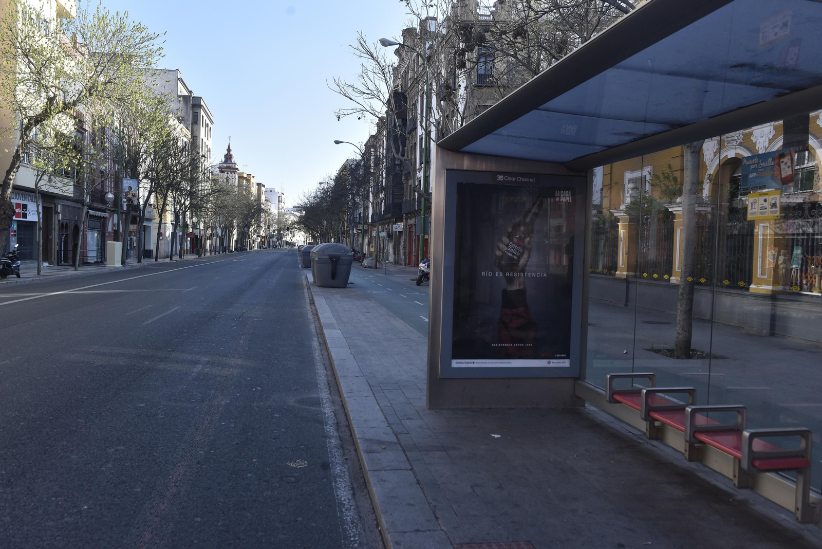 Las calles de Sevilla con menos gente por el Coronavirus