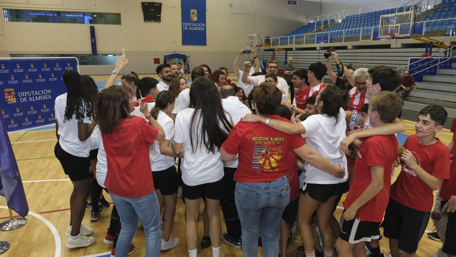Imágenes del ascenso del ISE Costa de Almería a la Liga Femenina Challenge de Baloncesto
