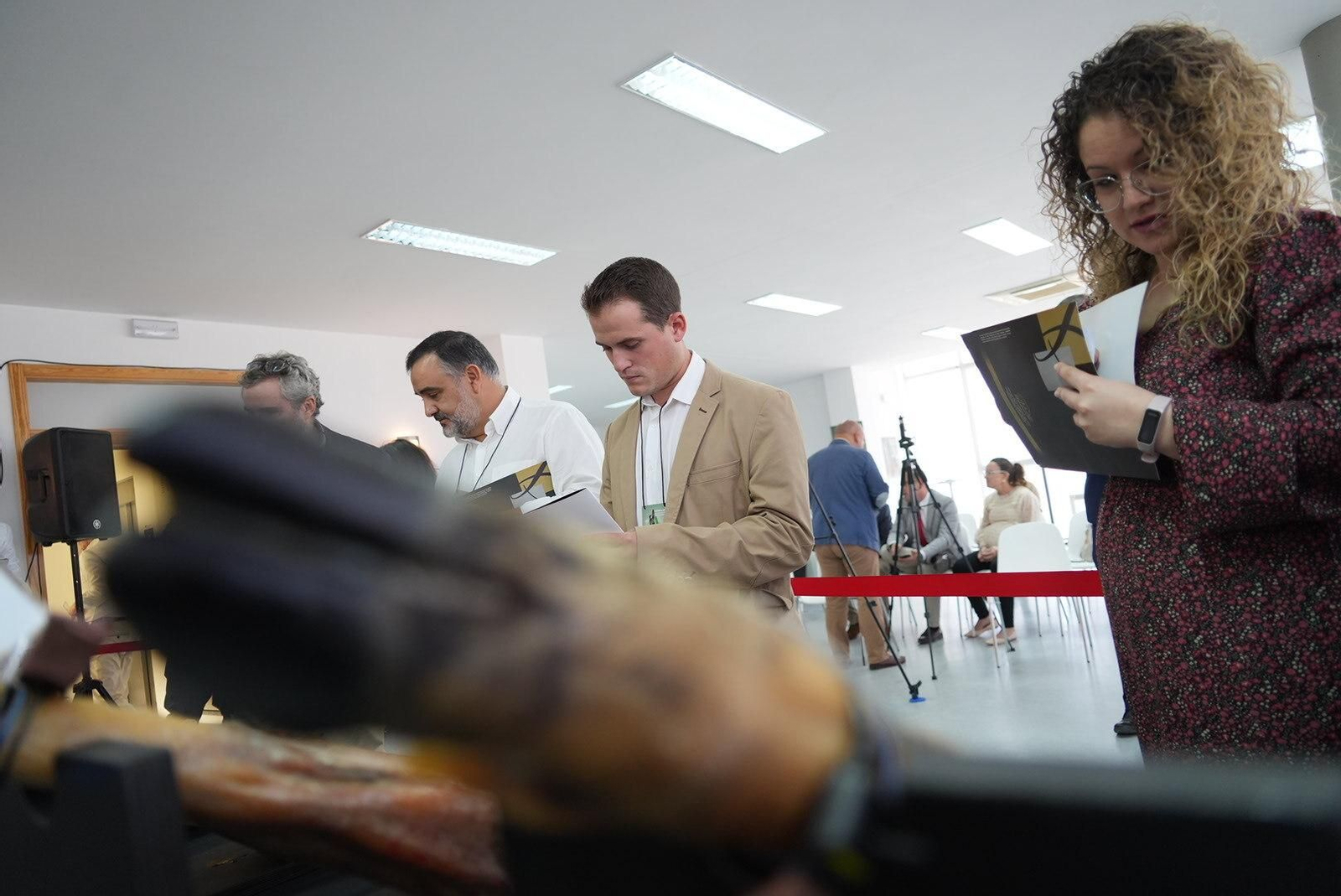 El concurso al mejor jamón de bellota 100% ibérico de Los Pedroches, en imágenes