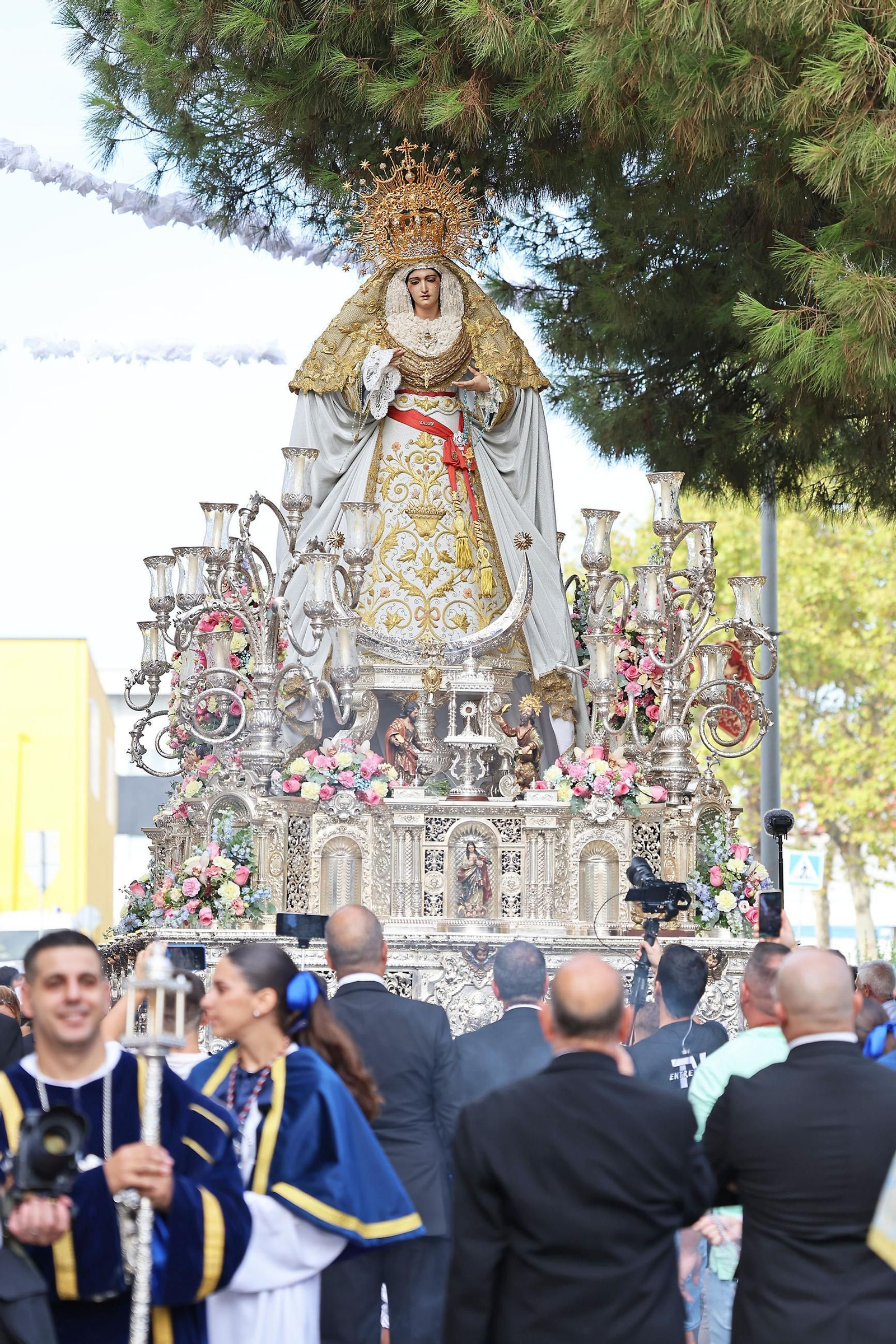 Traslado de Nuestra Señora de la Salud (38).JPG